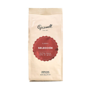 Granell Selección je zrnková káva s vyváženou kyselostí a hořkými tóny. Její vůně je velmi mírně aromatická. Má nízké tělo a příjemnou chuť. Tuto intenzivní kávu jistě oceníte i kvůli její krásné barvě připomínající odstín lískového oříšku. Díky zajímavému balení ji můžete bez jakékoliv studu třeba i darovat dalšímu milovníkovi kávy.